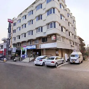 Lodge Mannars Residency, Mysore